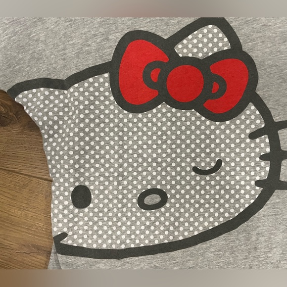 Hello Kitty Old Navy Collectabilities Grey Top Polka Dot Long Sleeve XL Sanrio - Picture 3 of 4